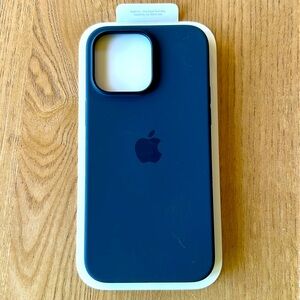 iPhone 14 Pro Max Silicone Case
